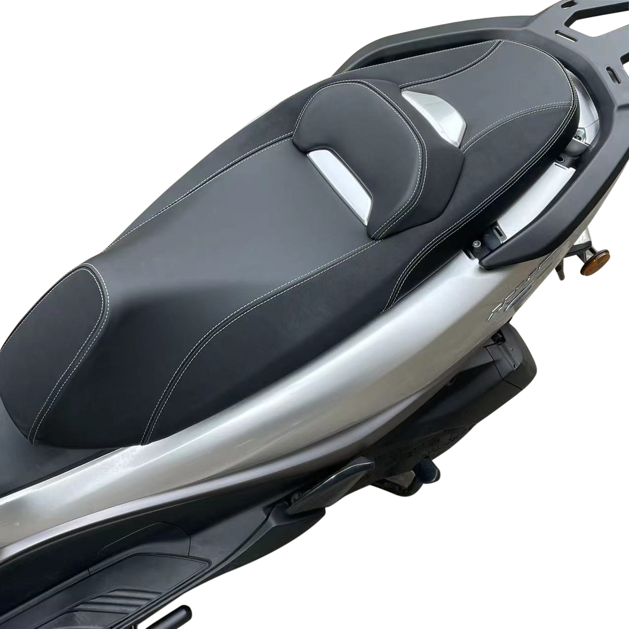 Modified Motorcycle UHR125 Sea - Leather Workbench recension och pris